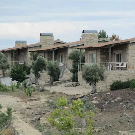 Hébergement de vacances Montanhas Do Douro *